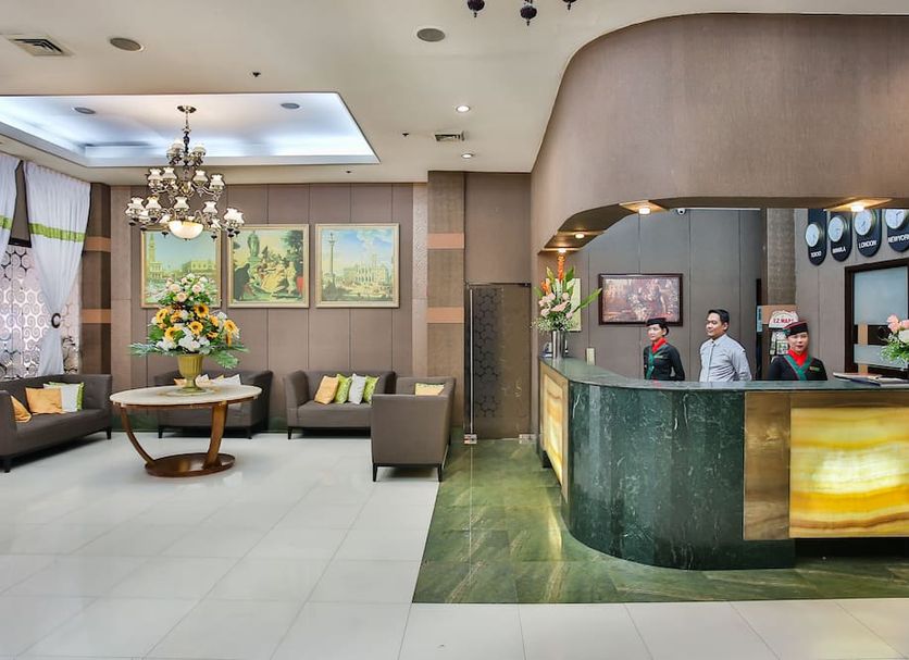 Front desk Photo