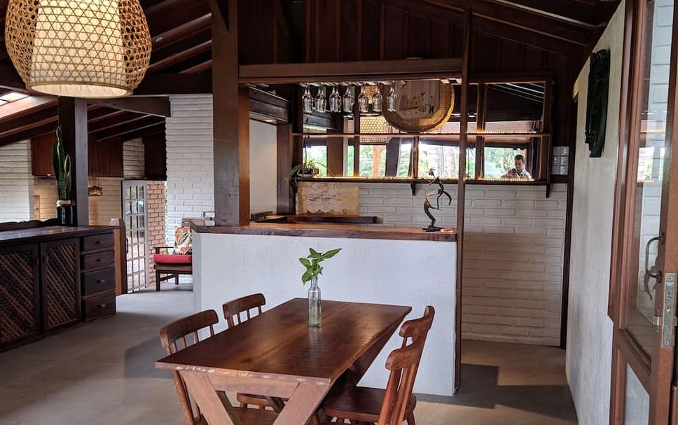 Dining room Photo