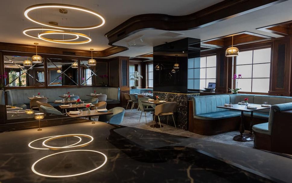 Restaurant Photo