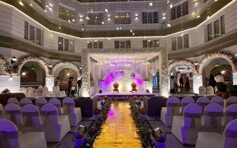 Banquet hall Photo