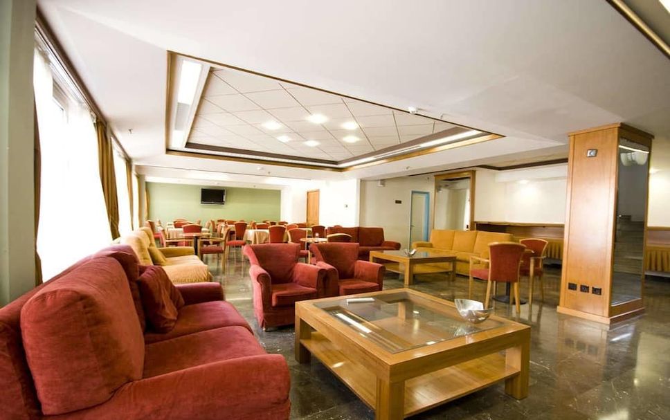 Lounge Photo