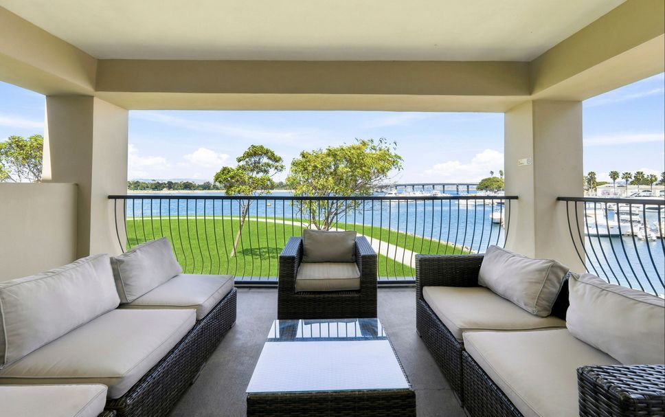 Balcony Photo