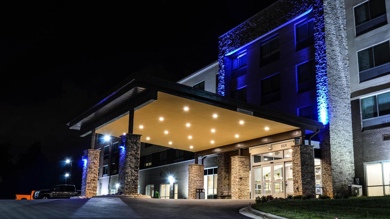 Holiday Inn Express & Suites Charlotte Ne - University Area