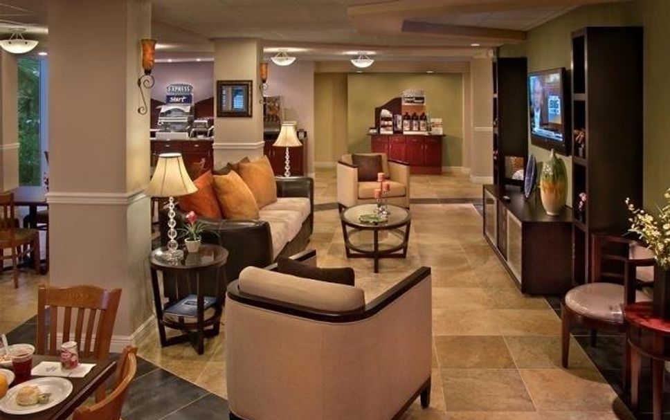 Lounge Photo