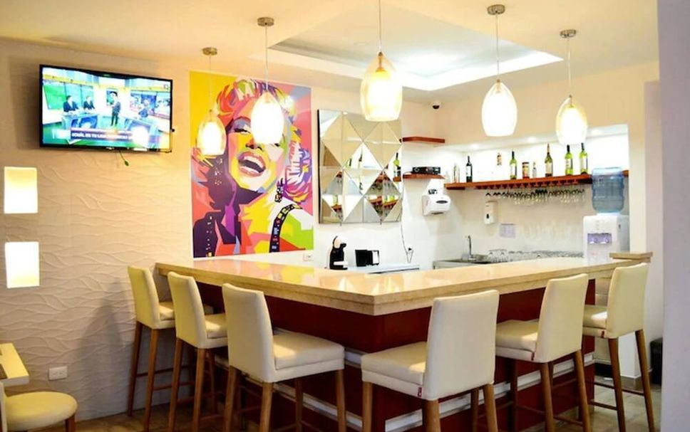 Bar Photo