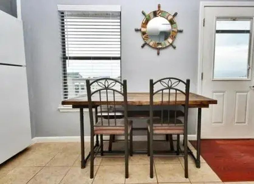 Dining room Photo