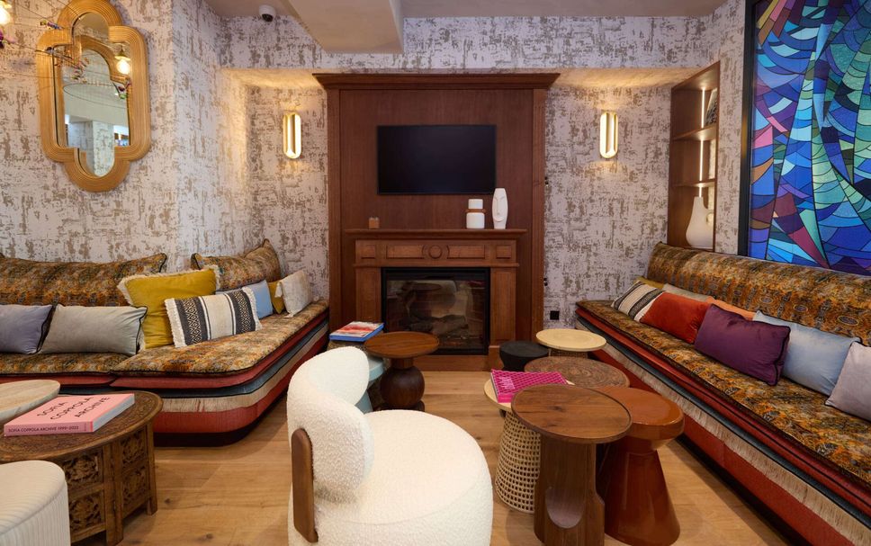 Lounge Photo