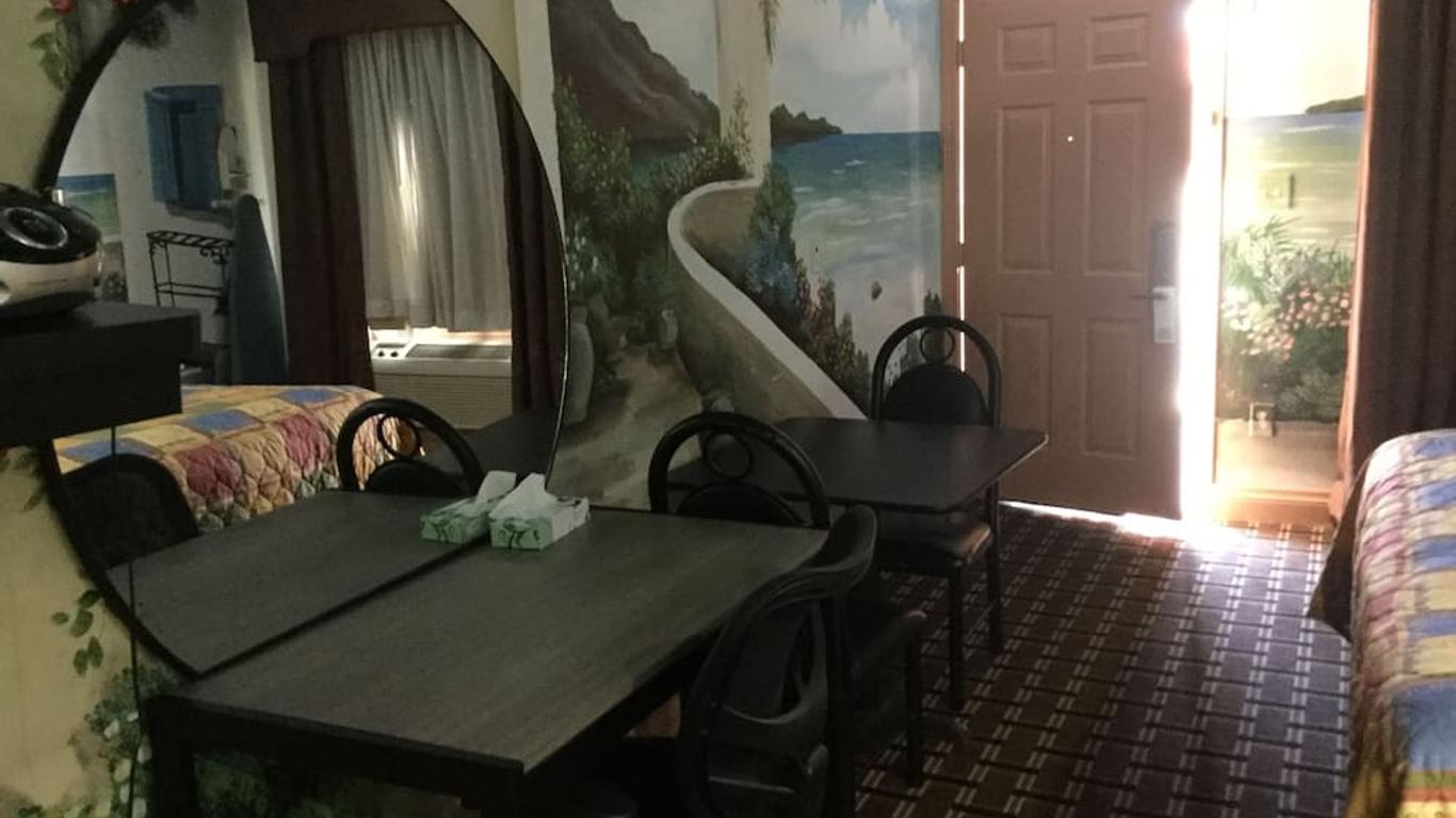 Luxury Inn and Suites Seaworld