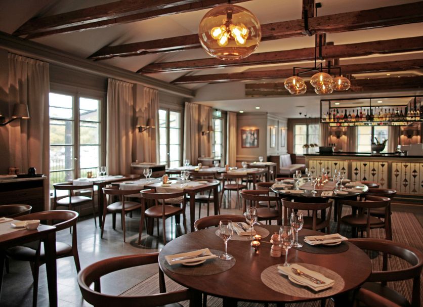 Restaurant Photo