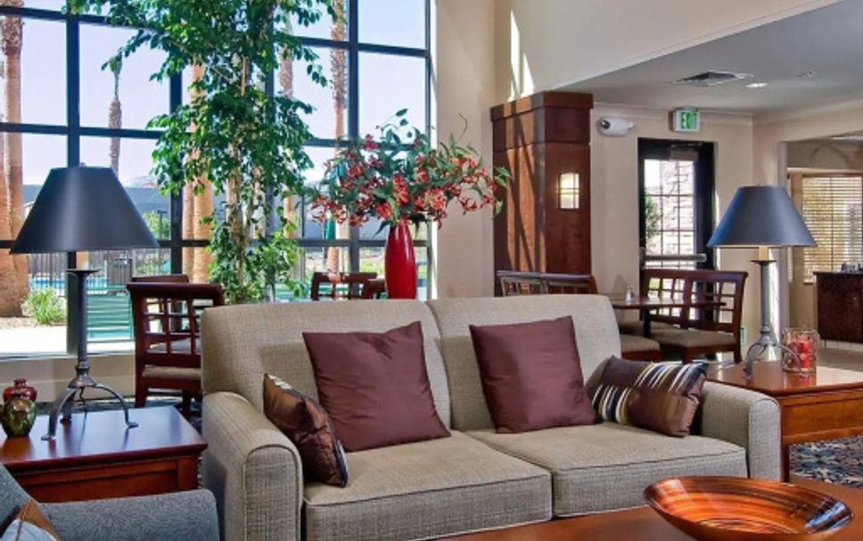 Lounge Photo