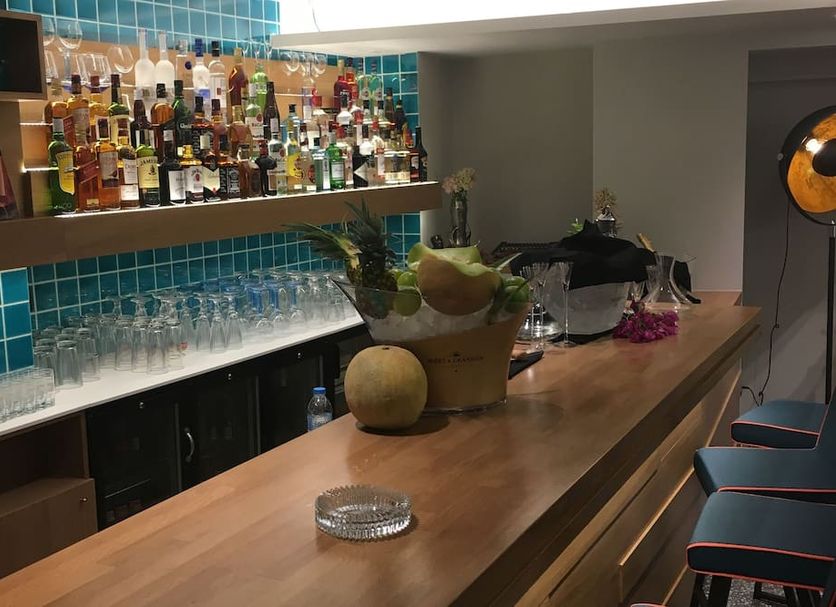 Bar Photo