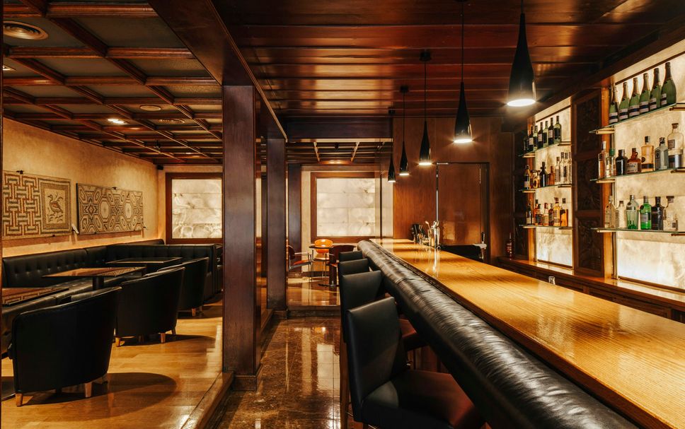 Bar Photo