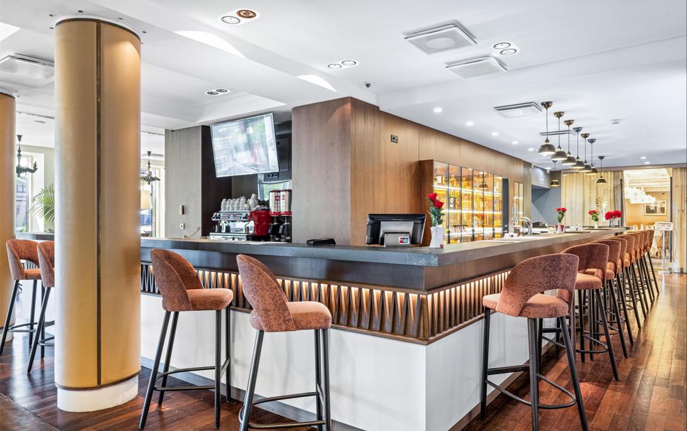 Bar Photo