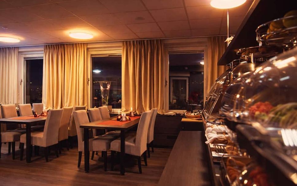 Restaurant Photo