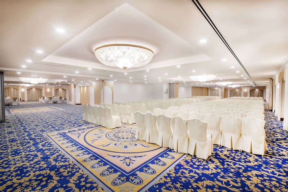Banquet hall
