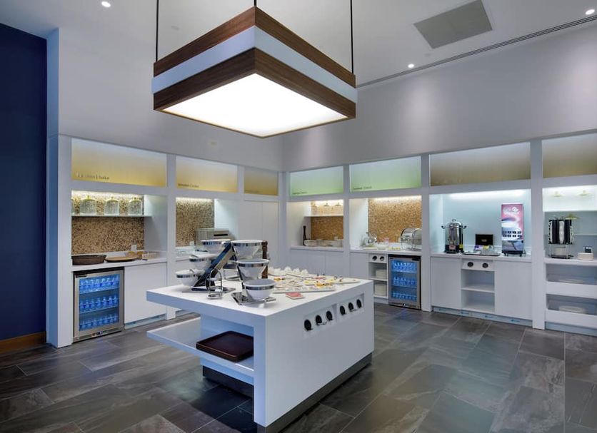Buffet Photo