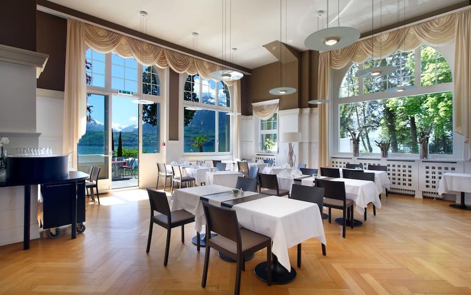 Restaurant Photo