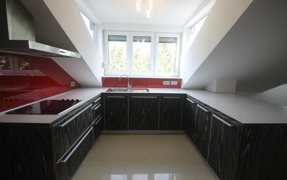 Kitchen Photo