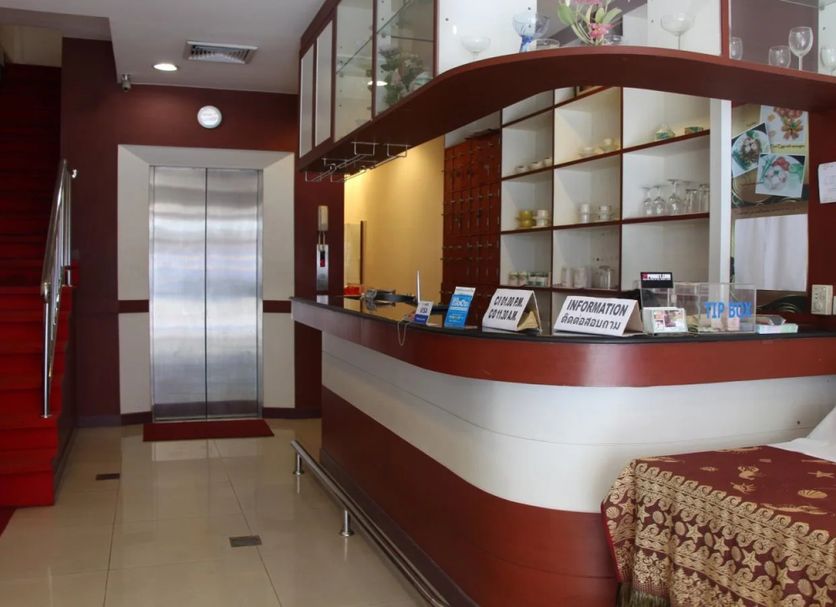 Front desk Photo