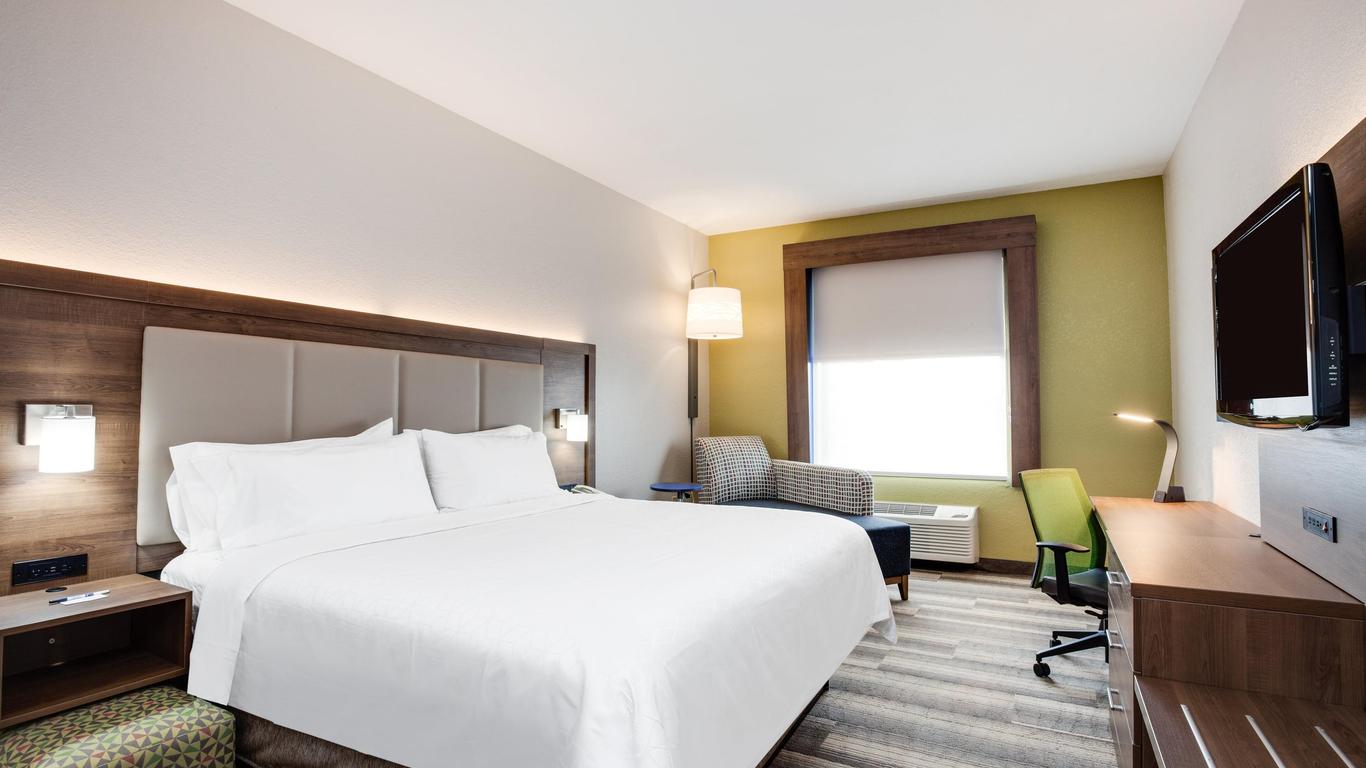 Holiday Inn Express Hotel & Suites Clewiston, An IHG Hotel