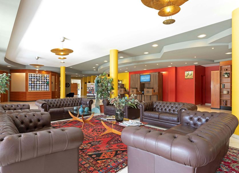 Lounge Photo