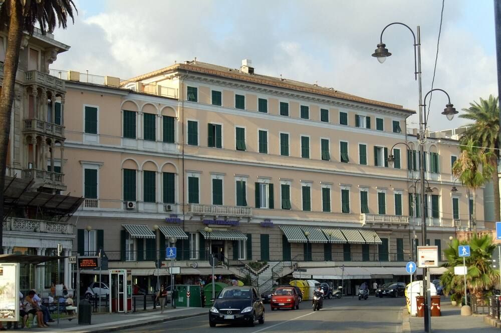 Building Photo