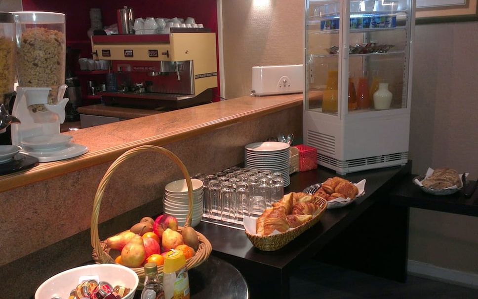 Buffet Photo