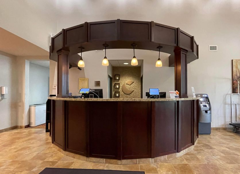 Front desk Photo