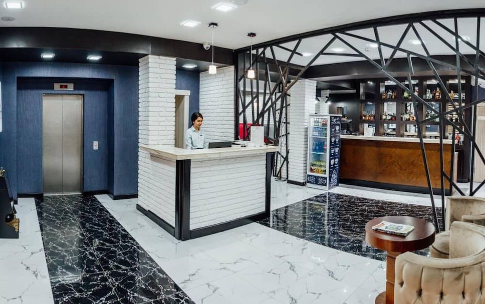 Front desk Photo