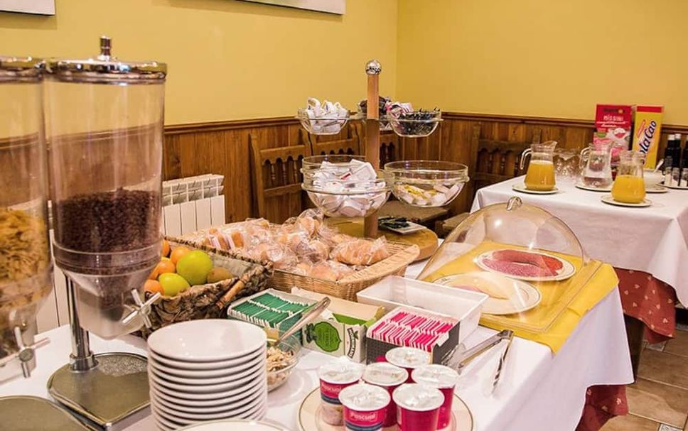 Buffet Photo
