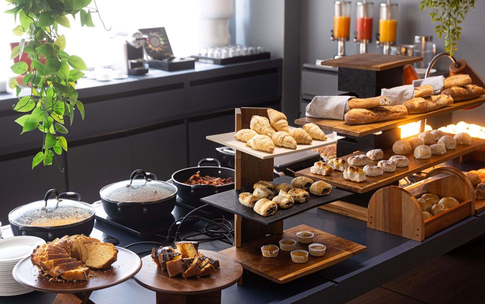 Buffet Photo