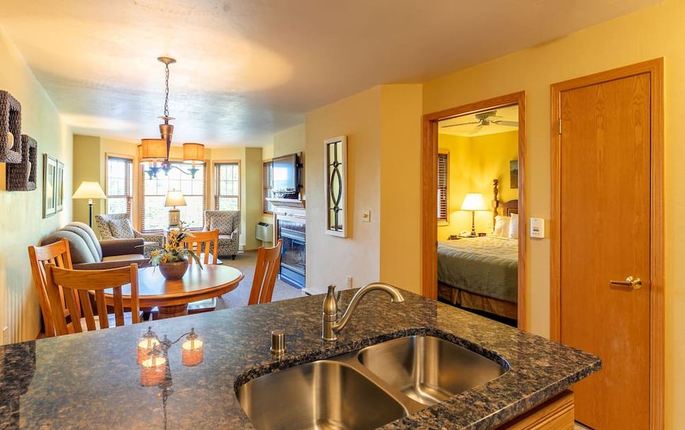 Dining room Photo