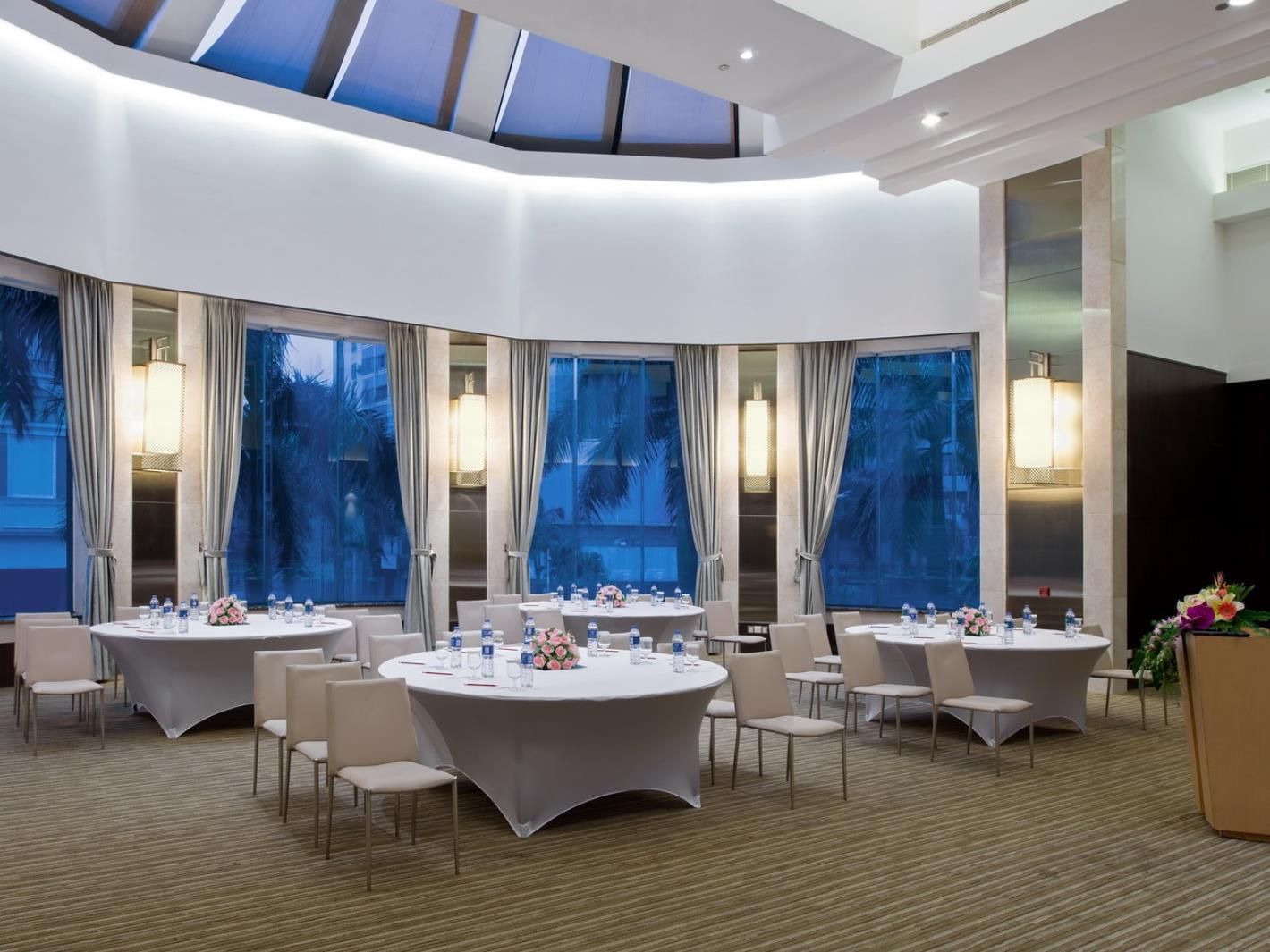 Banquet hall