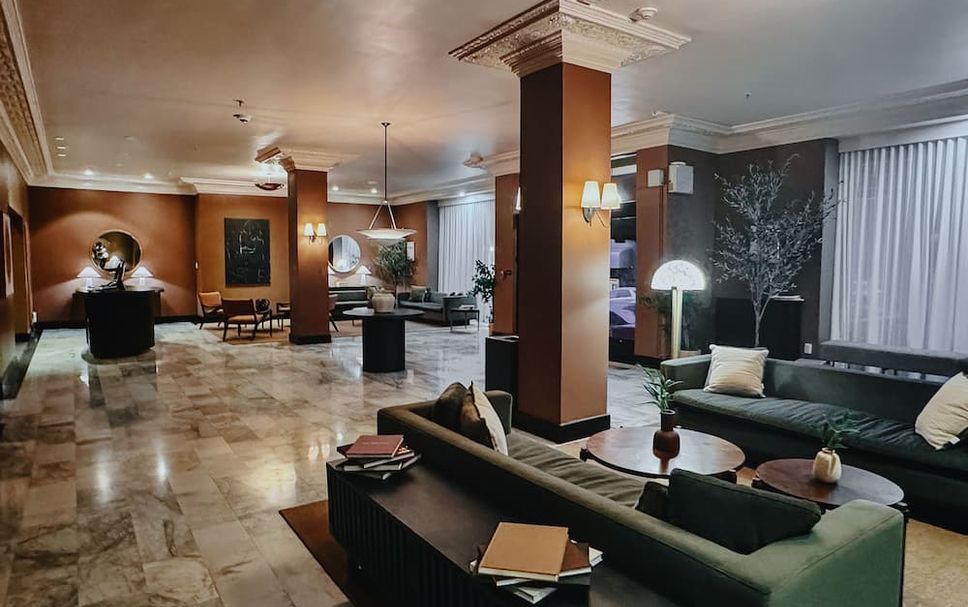 Lounge Photo
