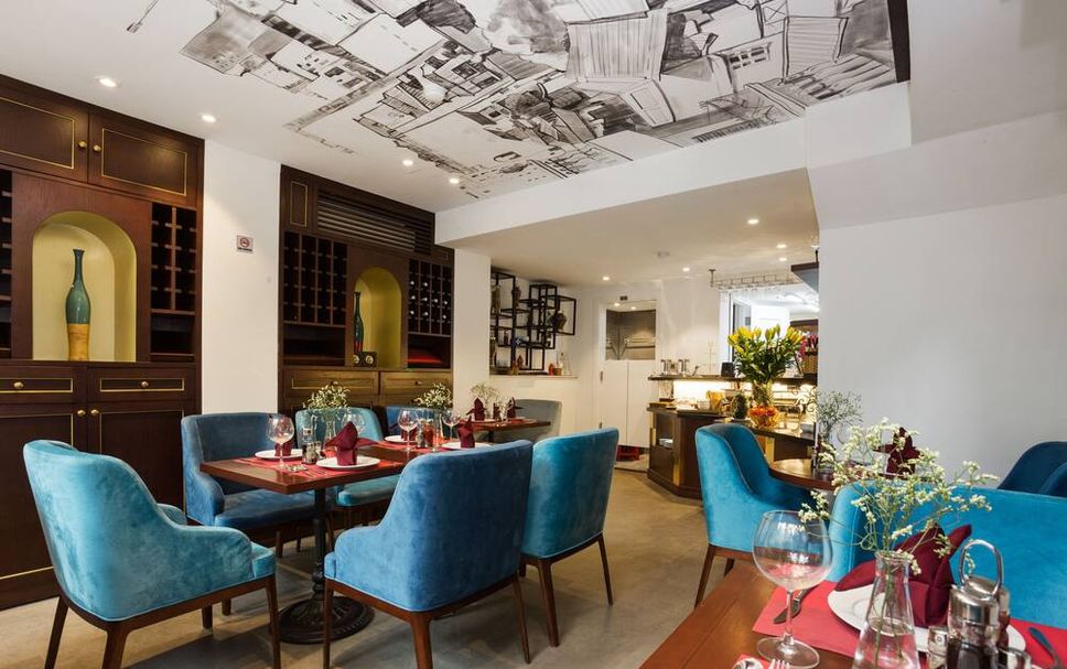 Restaurant Photo