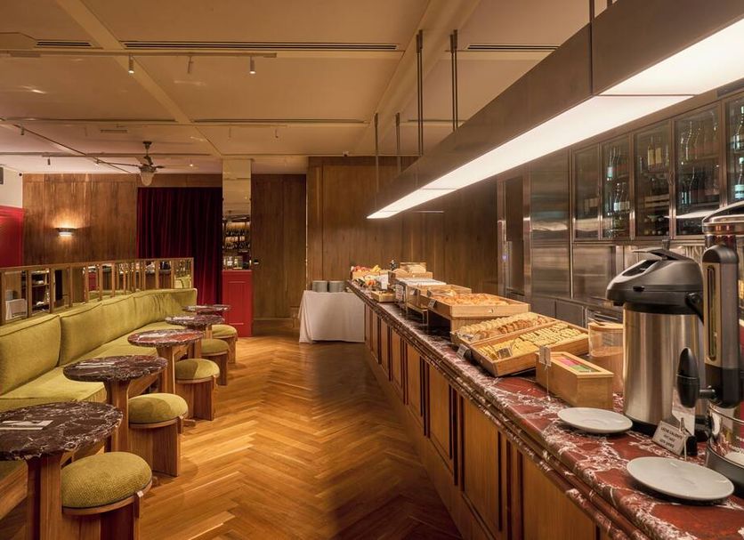 Buffet Photo
