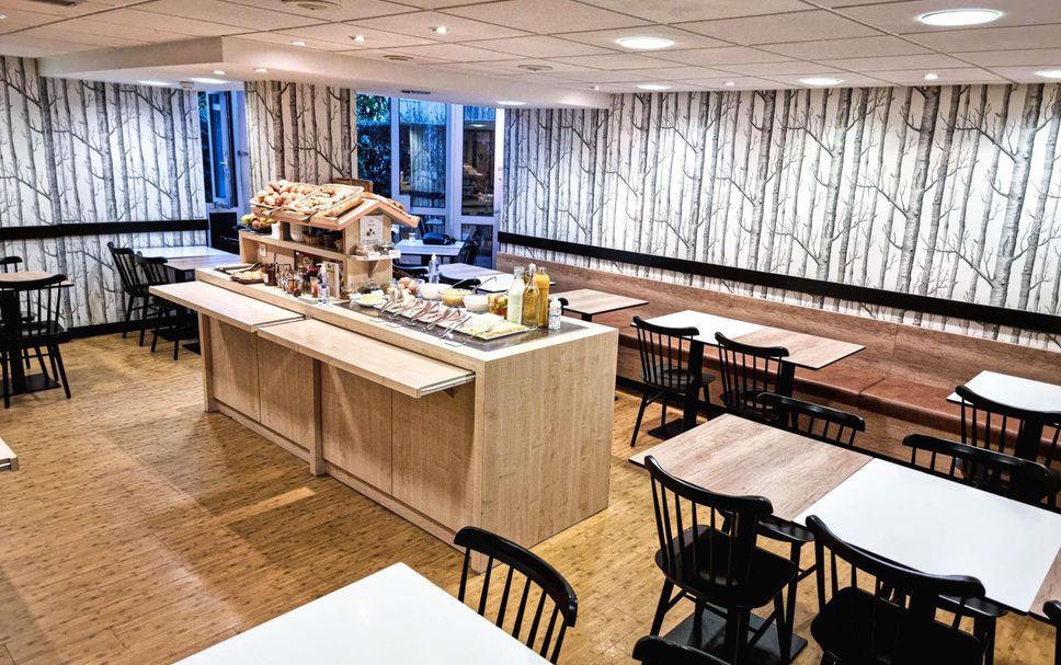 Restaurant Photo