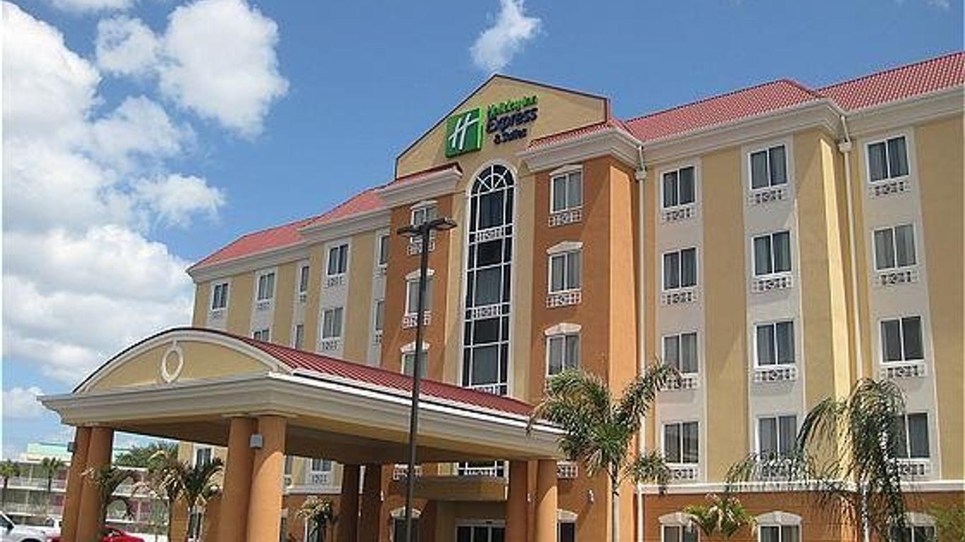 Holiday Inn Express Hotel & Suites Orlando South-Davenport, An IHG Hotel