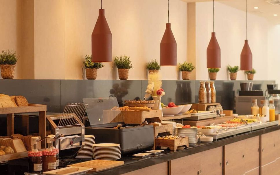 Buffet Photo