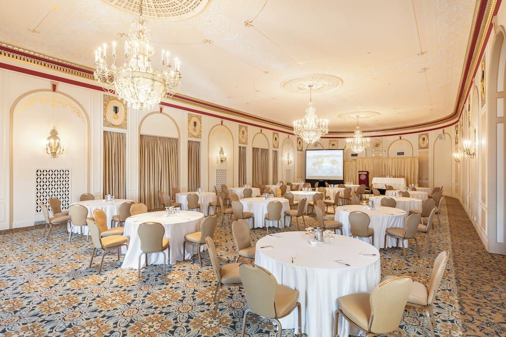 Banquet hall