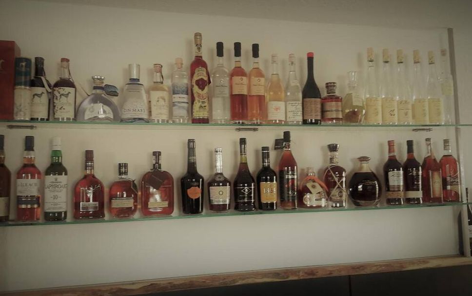 Bar Photo