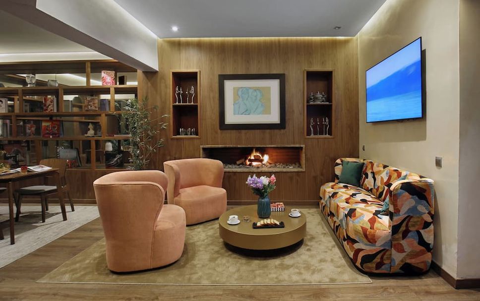 Lounge Photo