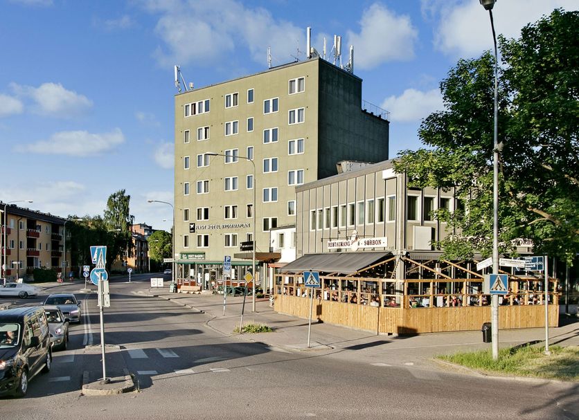 Building Photo