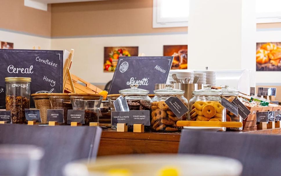 Buffet Photo