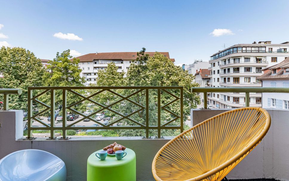 Balcony Photo
