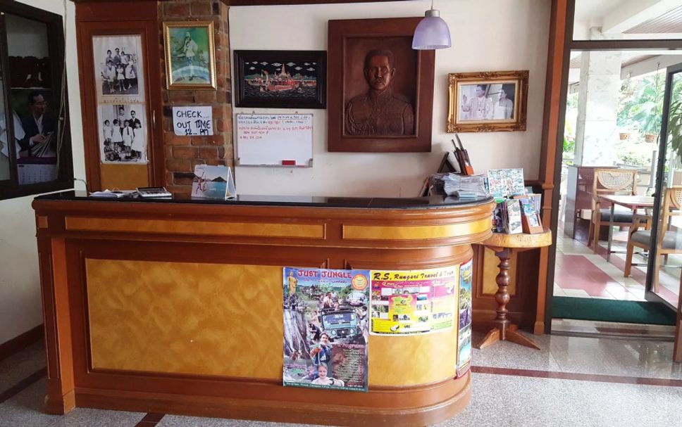 Front desk Photo