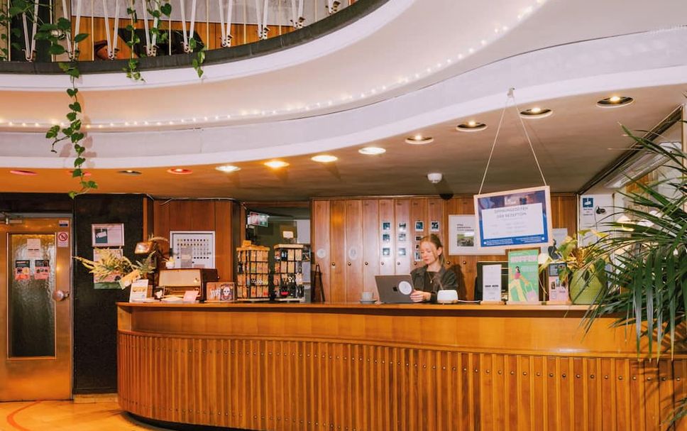 Front desk Photo