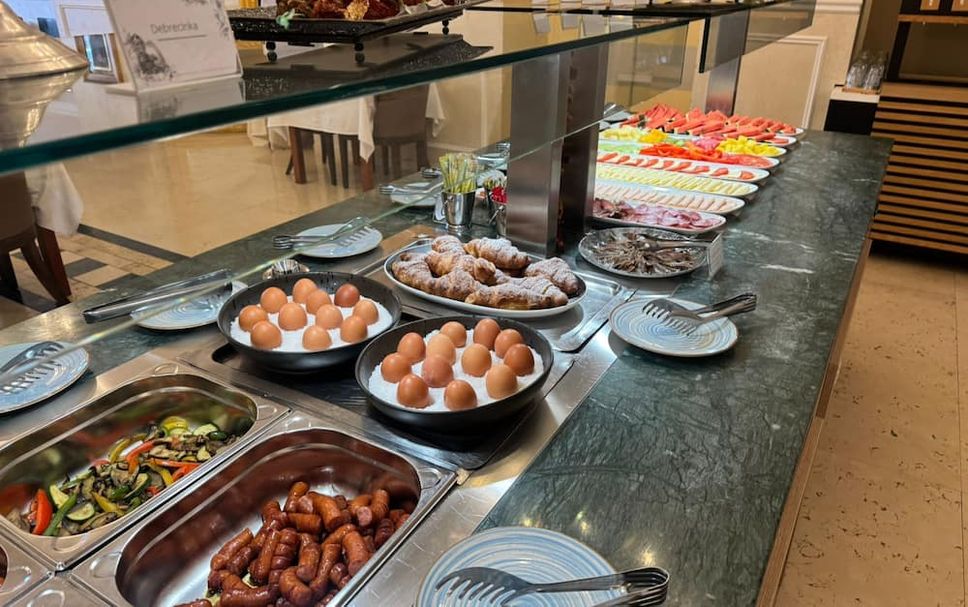 Buffet Photo