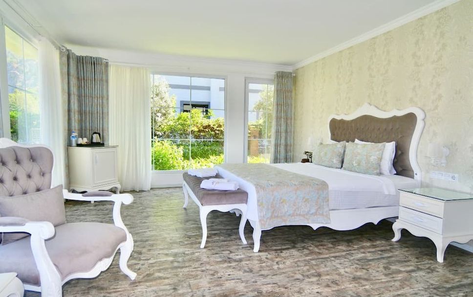 Bedroom Photo