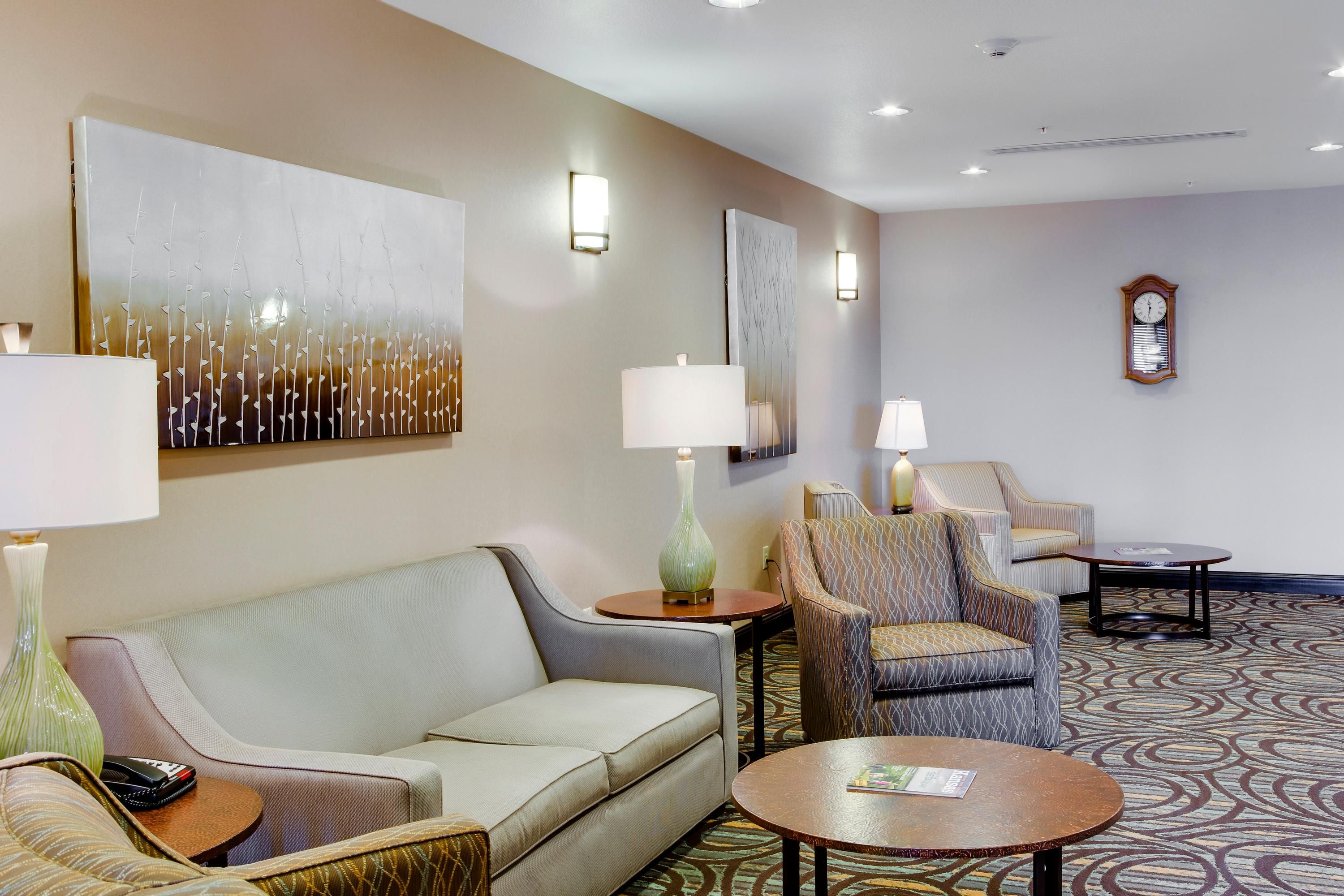 Lounge Photo